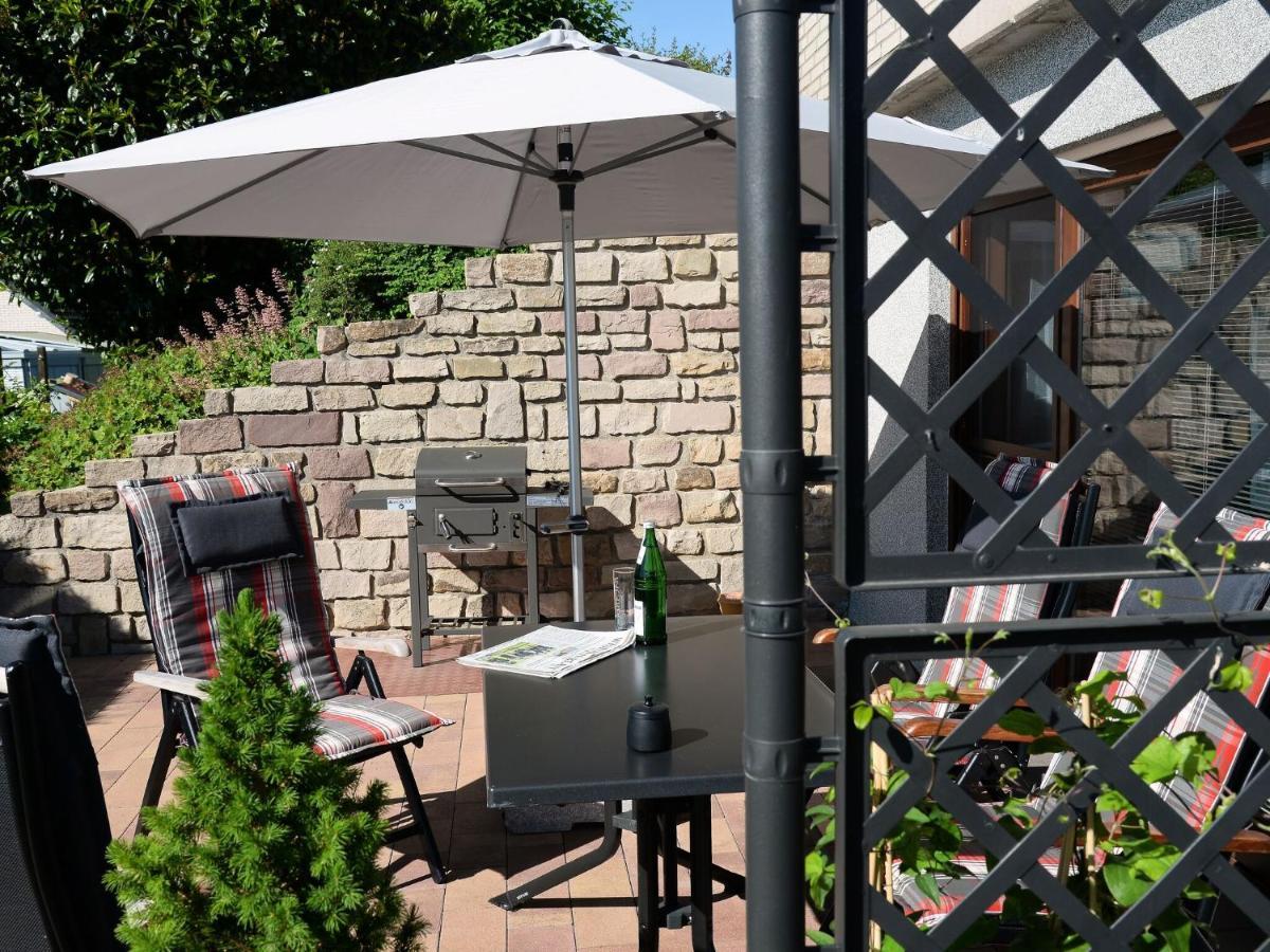Sunny Flat In Bad Driburg With Garden Apartment Exterior photo